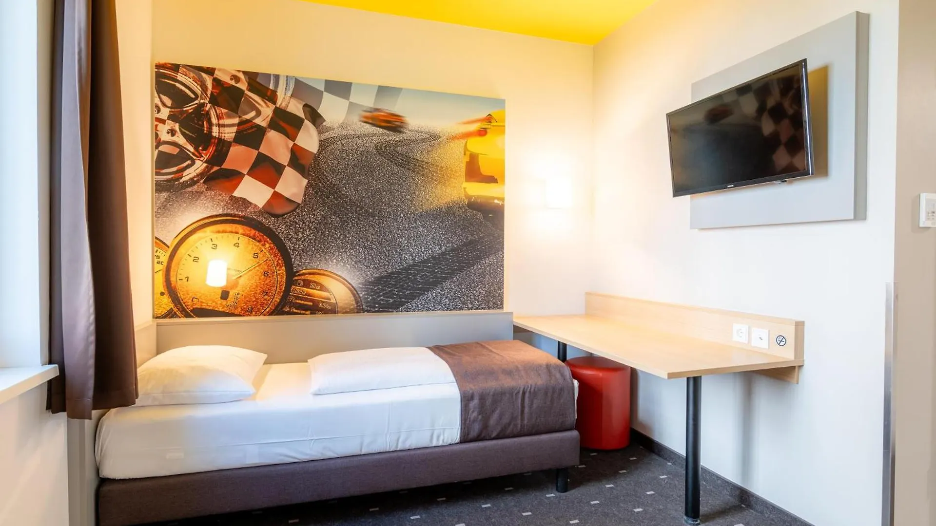 B&B Hotel Stuttgart-Zuffenhausen  Stuttgart